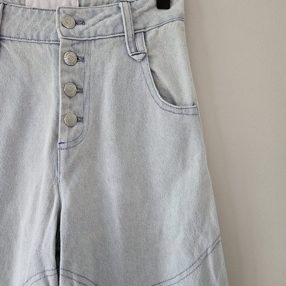 House Of Sunny Handlebar Curve Light Wash Wide Leg Jeans - Picture 7 of 13